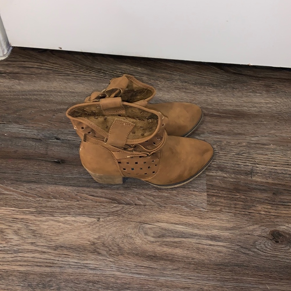 Tan boots